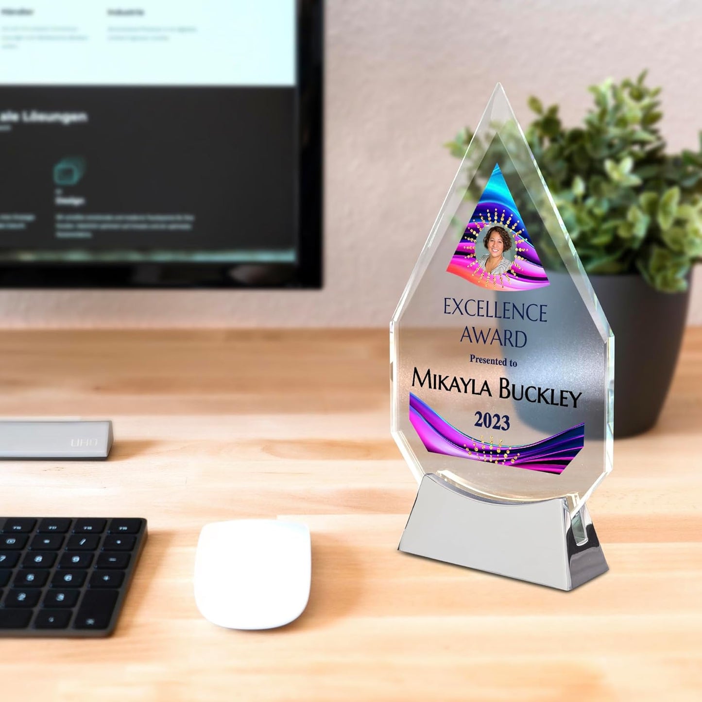 9 1/4" Personalized Glass Plaque for Awards and Trophies PLG22
